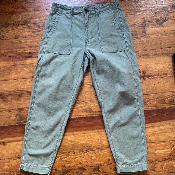 MADEWELL Dried Clover Green High Waisted Griff Tapered Fatigue Cargo Pants in 27 - Picture 2 of 16